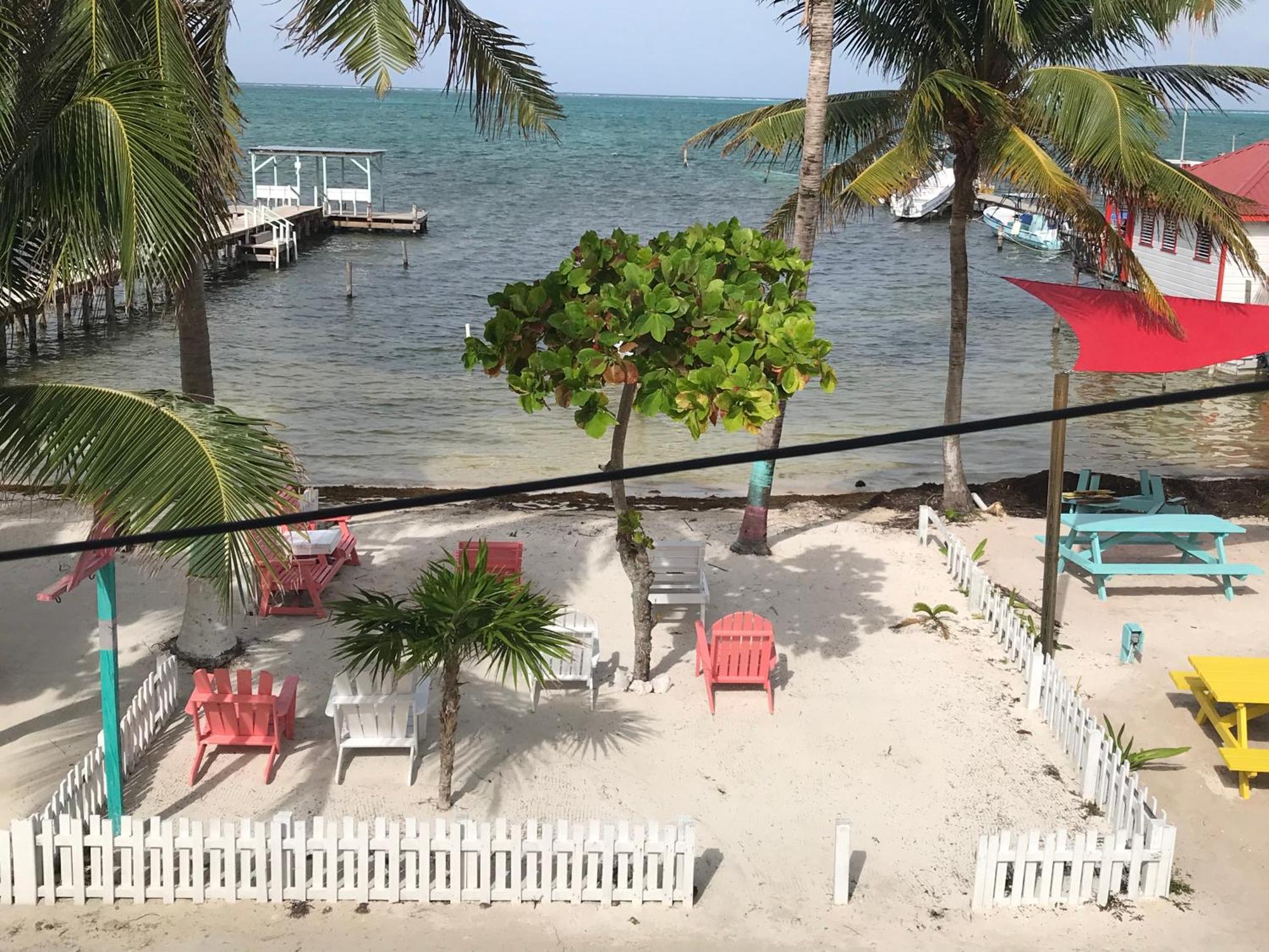 Chila'S Accommodations Caye Caulker Dış mekan fotoğraf